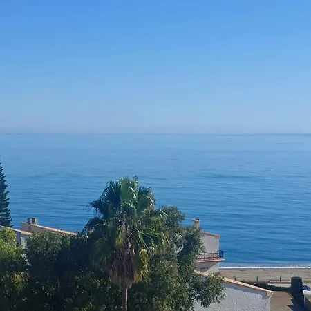 At Jardines Del Mar *
